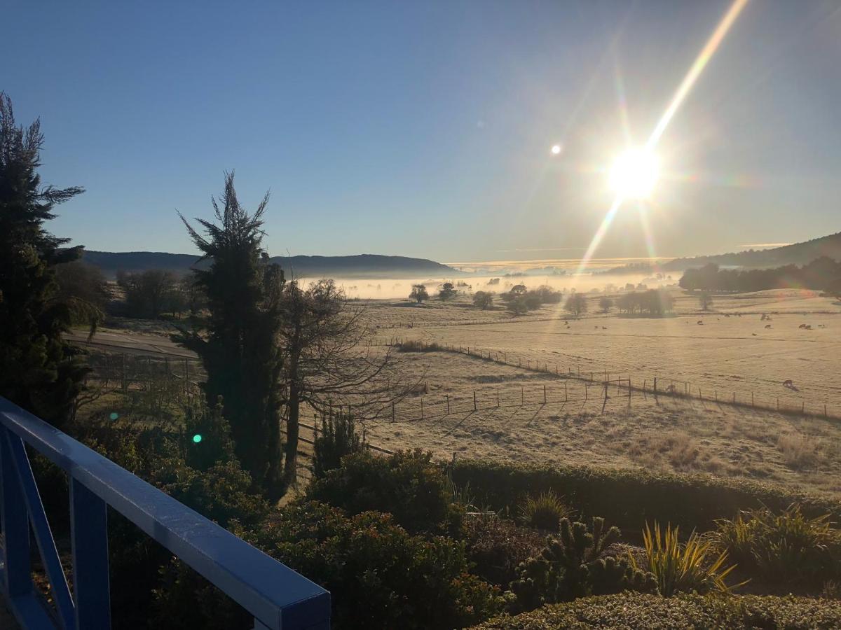 Отель Mole Creek Hideaway Экстерьер фото
